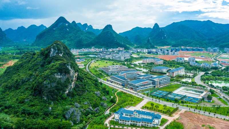 电子代工中的安装与焊接：两种工艺的奥秘与区别